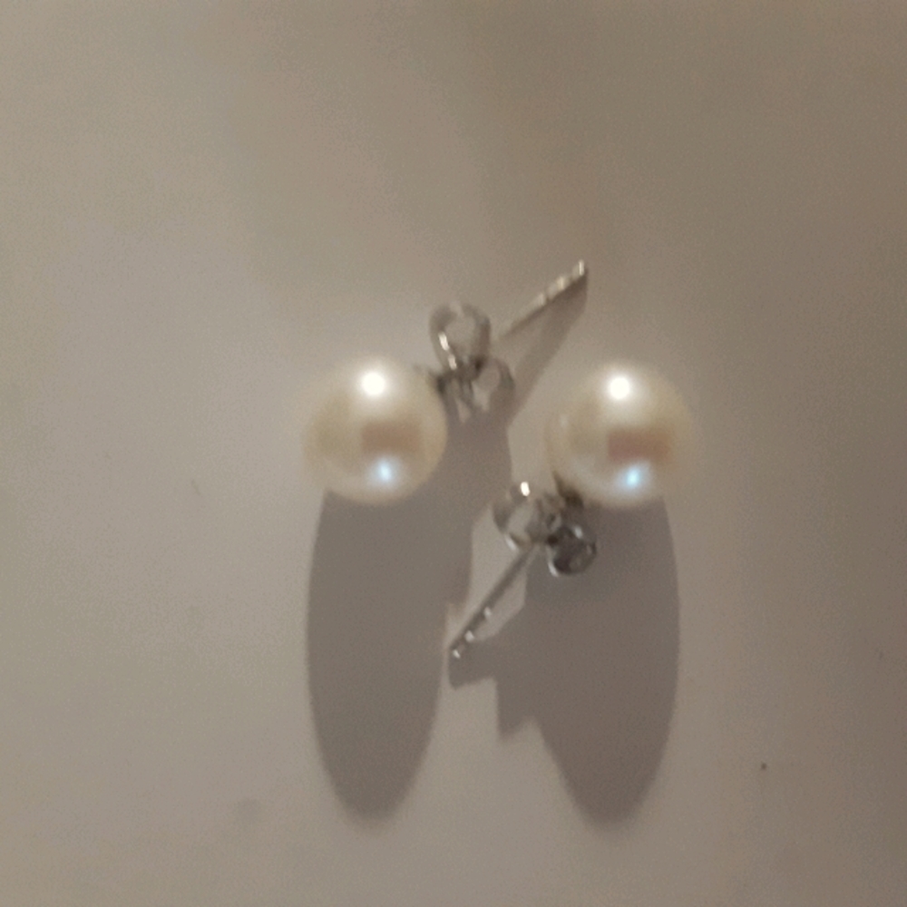 14K Gold Freshwater Cultured Pearl Studs